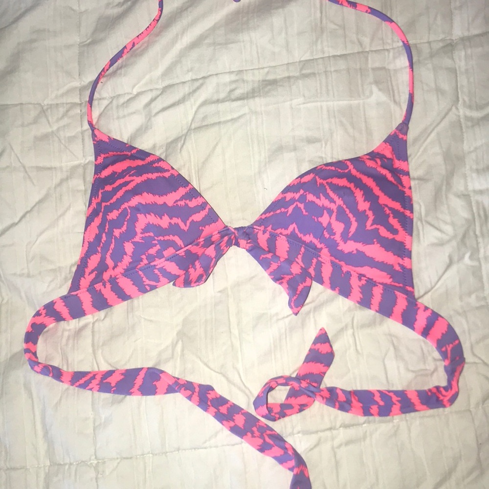 Victoria’s Secret bikini top